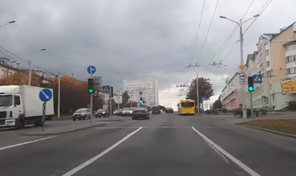 Как проехать перекресток с круговым движением Как проехать перекресток с круговым движением